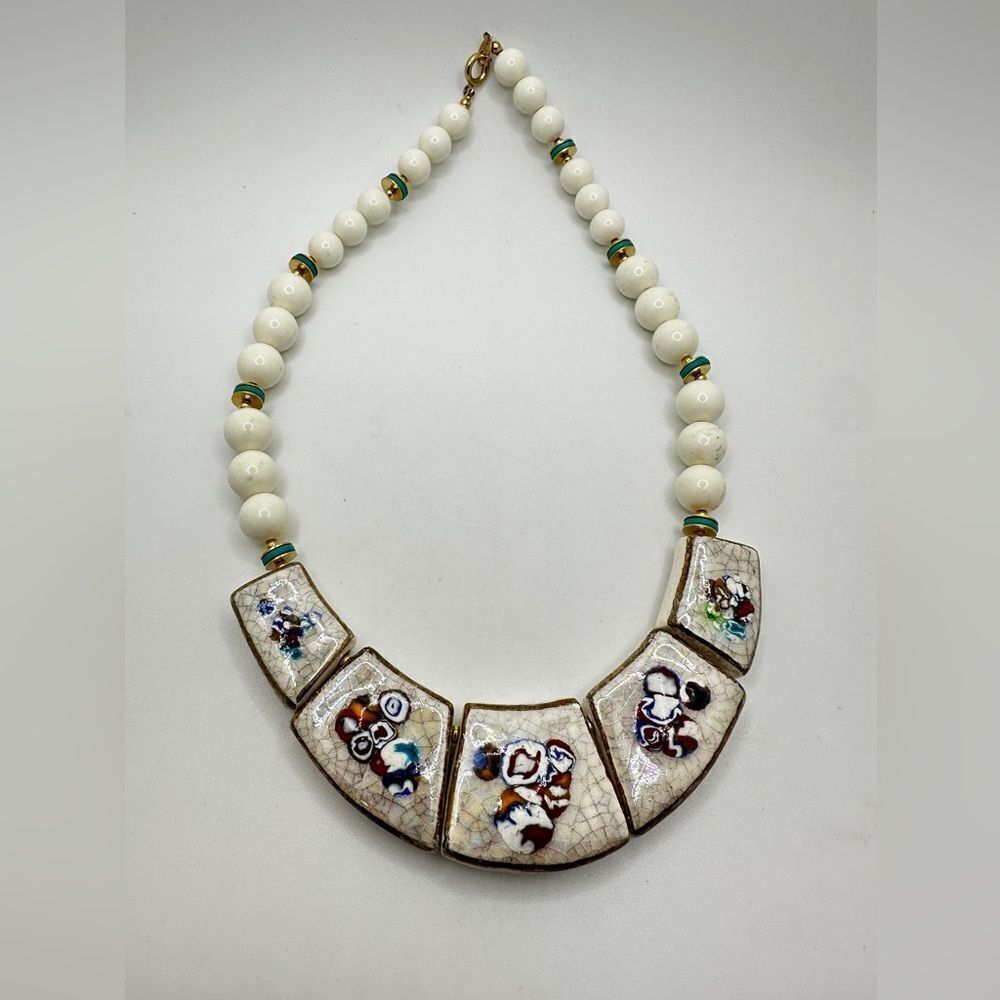 Vintage 16” signed Japan ceramic beaded, gold tone metal‎ necklace!